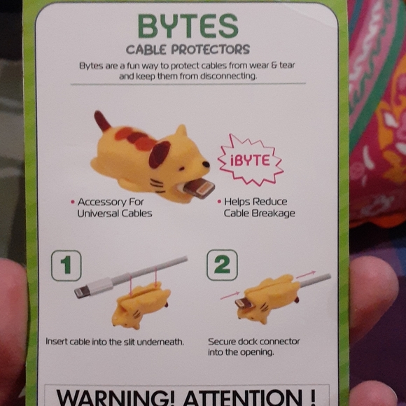 Tzumi Bytes Fish Cable Protectors, Set of 2 - Picture 3 of 7